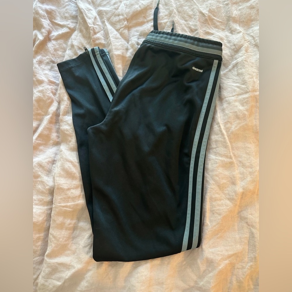 Adidas women’s pants
Size: S
Color: black and grey stripes